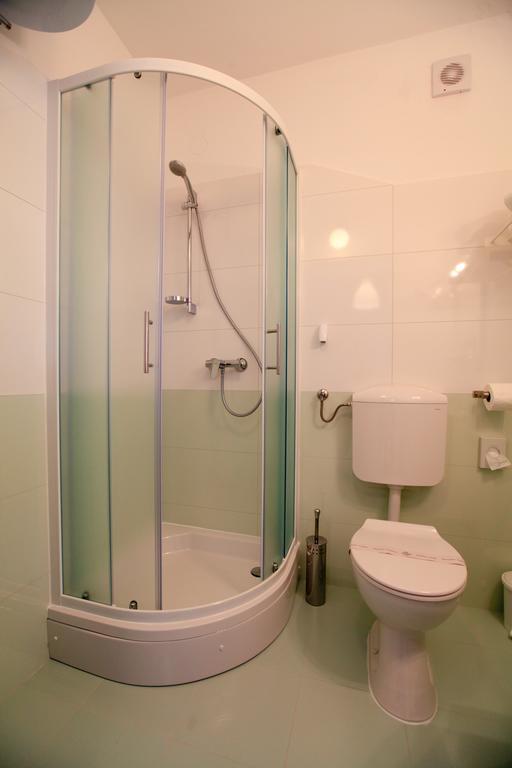 Apartments Antons 2 PUY Rom bilde