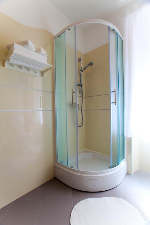 Apartments Antons 2 PUY Rom bilde
